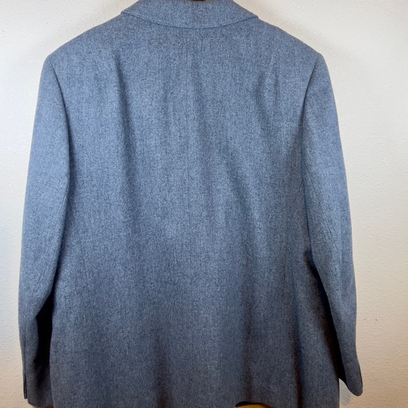 Pendleton Vintage Classic Gray 2Piece Suit. Blazer and skirt. 100% wool. Size 24 - Picture 5 of 9